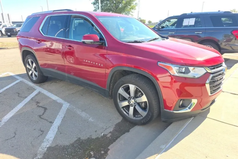2018 Chevrolet Traverse 3LT photo 1
