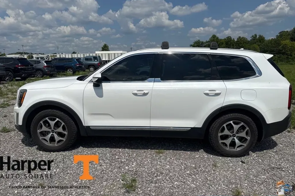 2020 Kia Telluride EX photo 1