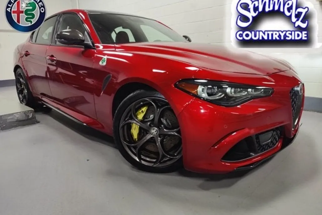 2024 Alfa Romeo Giulia Quadrifoglio photo 1