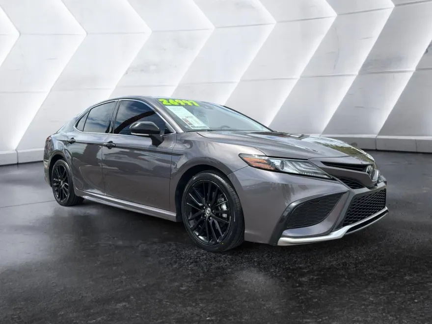 2023 Toyota Camry XSE photo 1