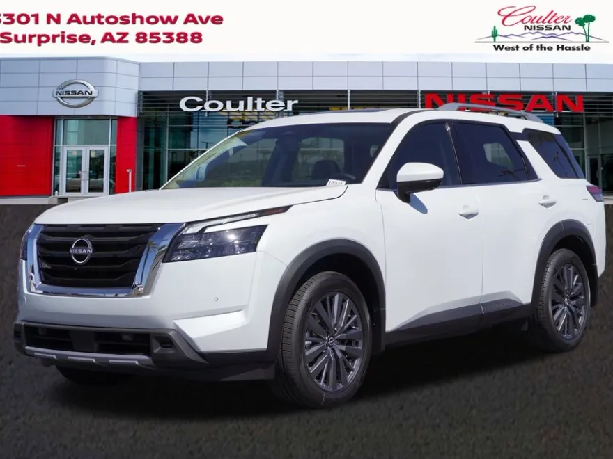 2025 Nissan Pathfinder SL photo 1