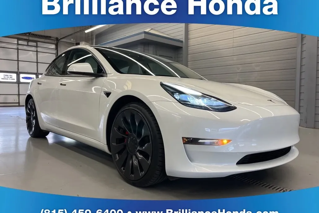 2023 Tesla Model 3 Performance photo 1