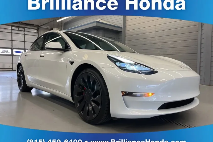 2023 Tesla Model 3 Performance photo 1
