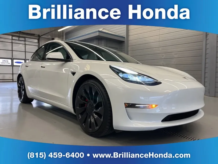 2023 Tesla Model 3 Performance photo 1