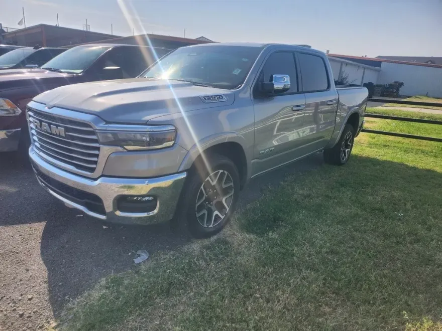2025 Ram 1500 Laramie photo 1