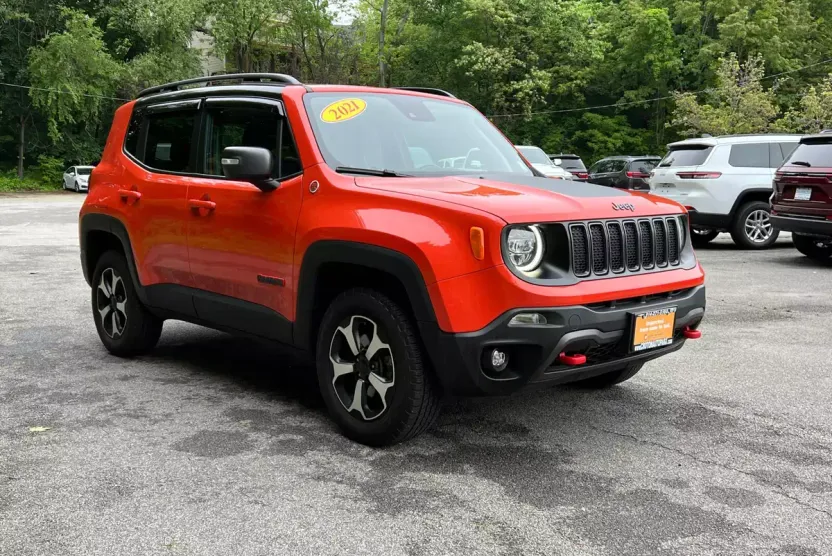 2021 Jeep Renegade Trailhawk photo 1