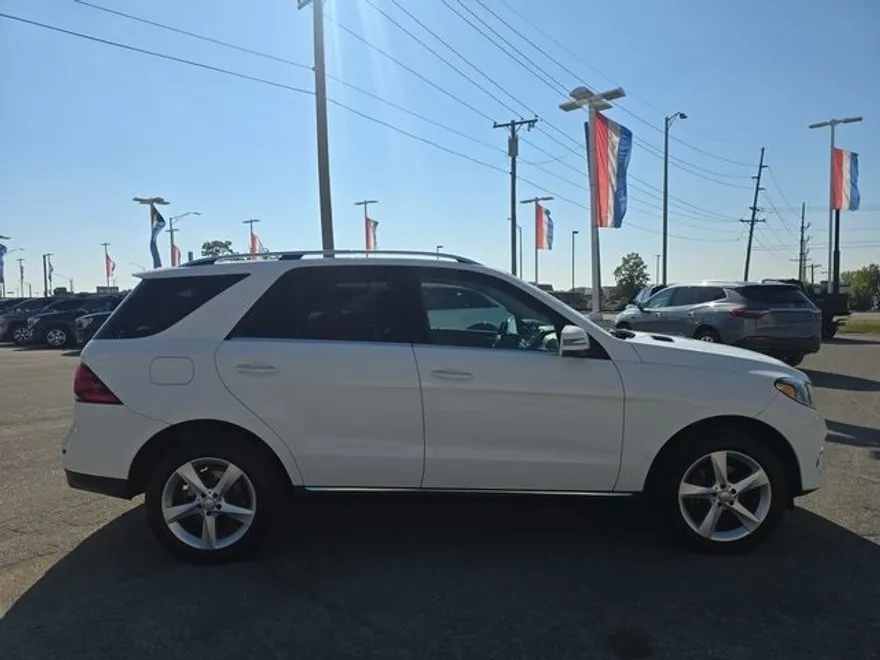 2016 Mercedes Benz GLE 350 photo 1