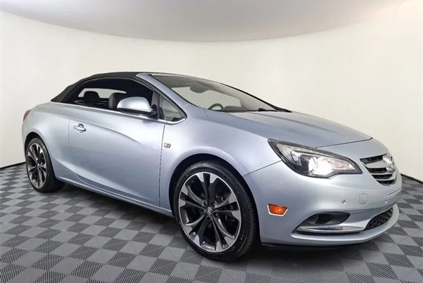 2018 Buick Cascada Premium photo 1