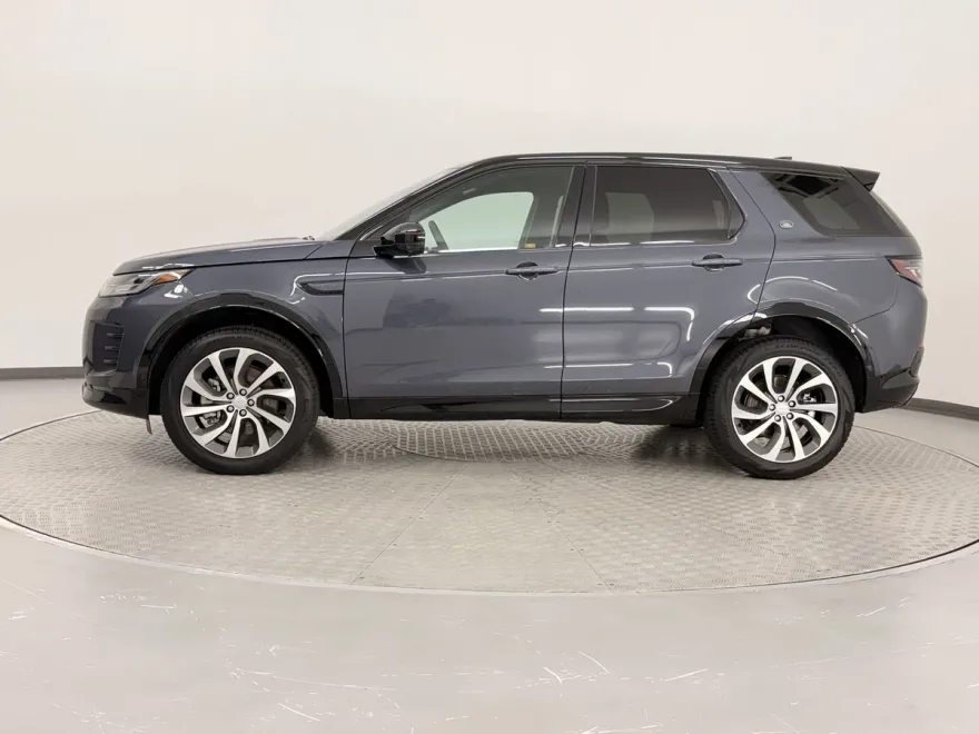 2025 Land Rover Discovery Sport Dynamic SE photo 1