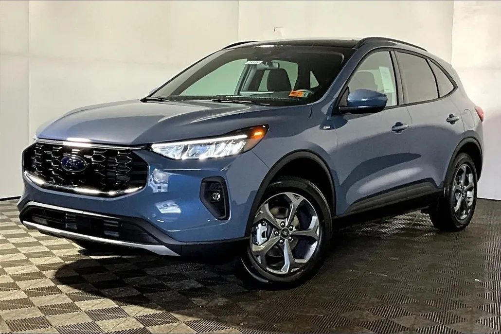 2025 Ford Escape ST-Line Select photo 1