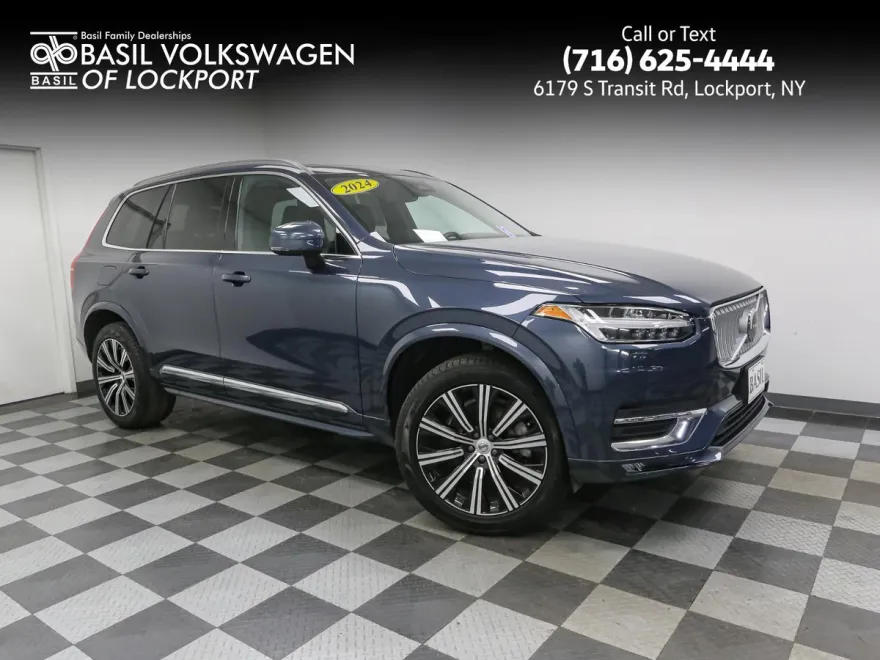 2024 Volvo XC90 B5 Core photo 1