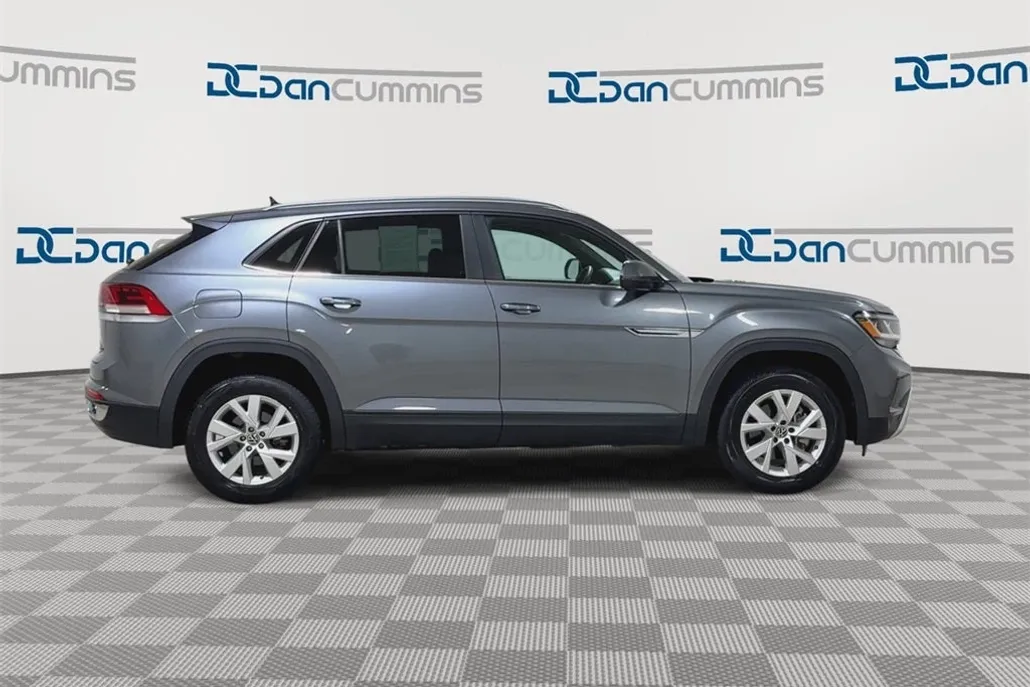 2021 Volkswagen Atlas Cross Sport photo 1