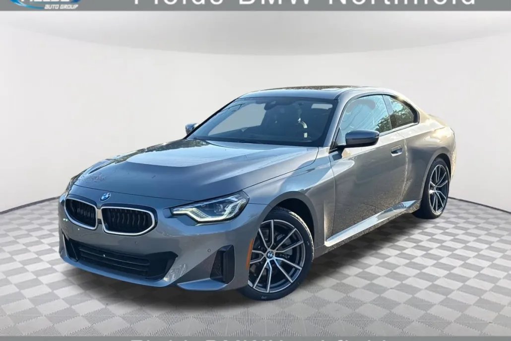 2025 Bmw 230i xDrive Coupe photo 1