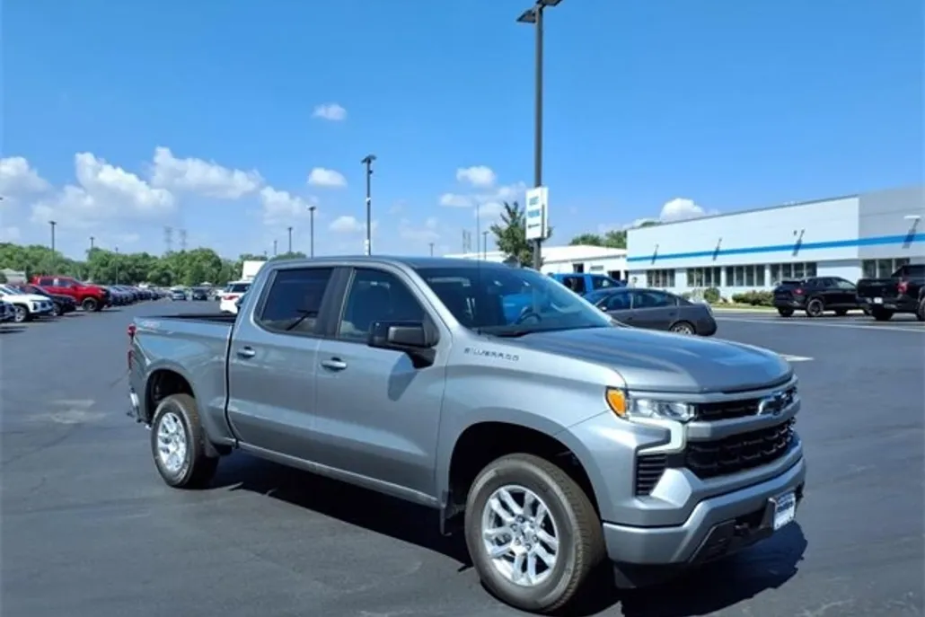 2025 Chevrolet Silverado 1500 RST photo 1