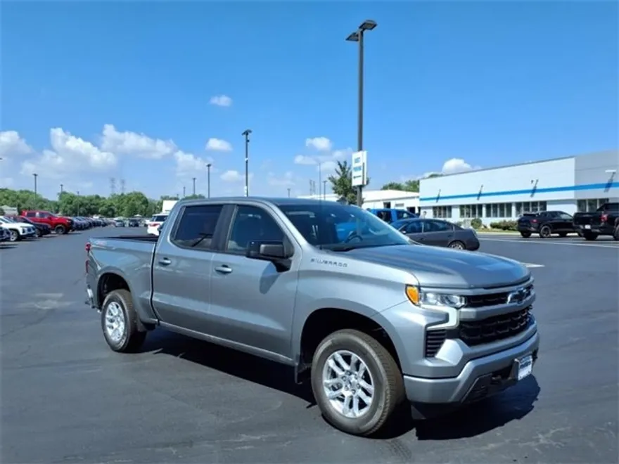 2025 Chevrolet Silverado 1500 RST photo 1
