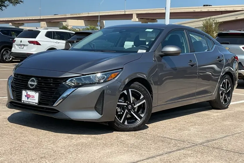 2024 Nissan Sentra SV photo 1