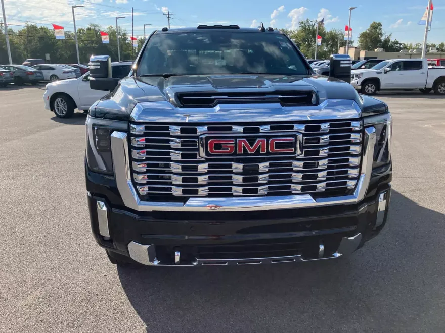2024 Gmc Sierra 3500 HD Denali photo 1