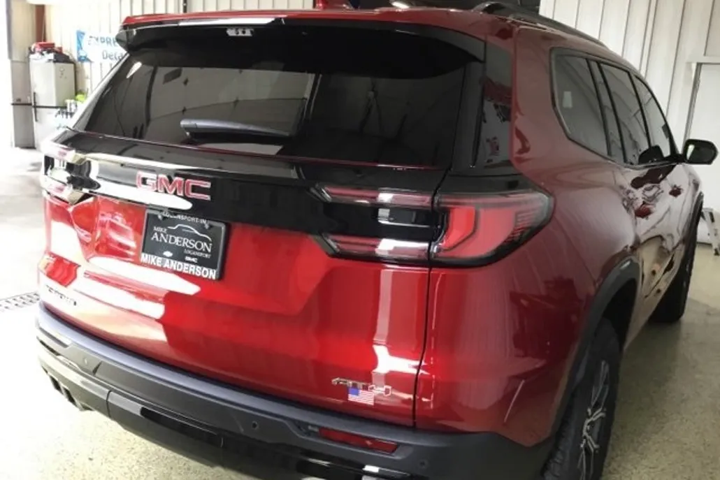 2026 Gmc Acadia AT4 photo 1