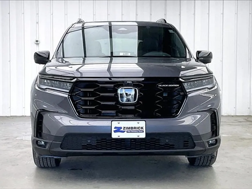 2025 Honda Pilot Black Edition photo 1