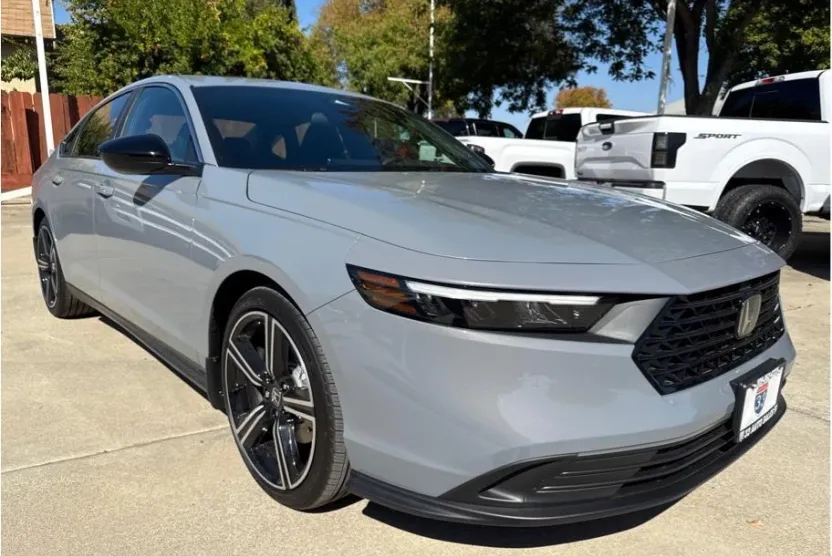 2025 Honda Accord Hybrid Sport photo 1
