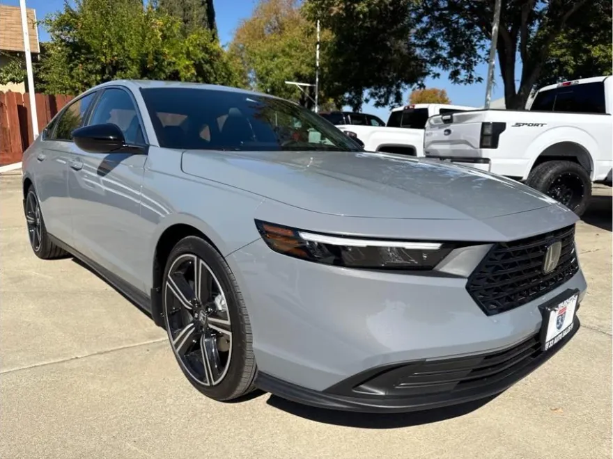 2025 Honda Accord Hybrid Sport photo 1