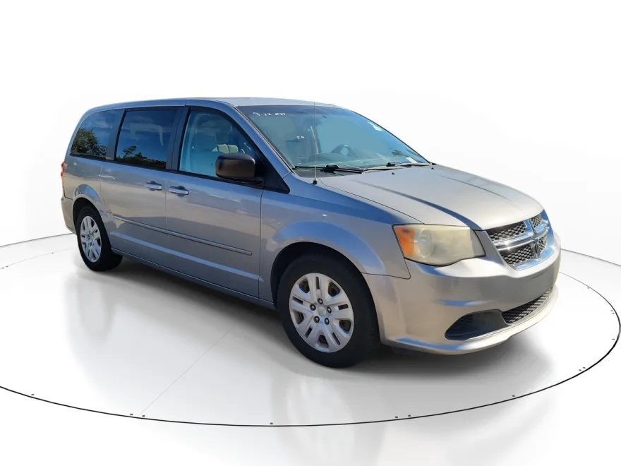 2013 Dodge Grand Caravan SE photo 1