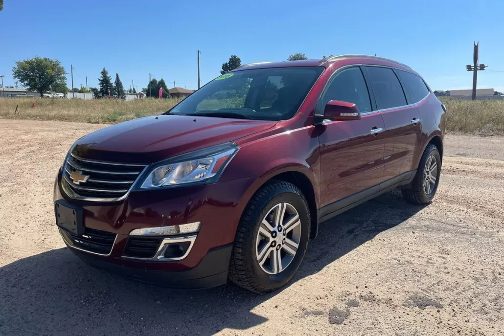 2016 Chevrolet Traverse 1LT photo 1