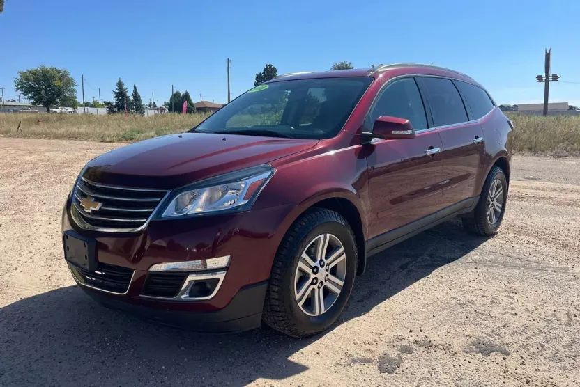 2016 Chevrolet Traverse 1LT photo 1