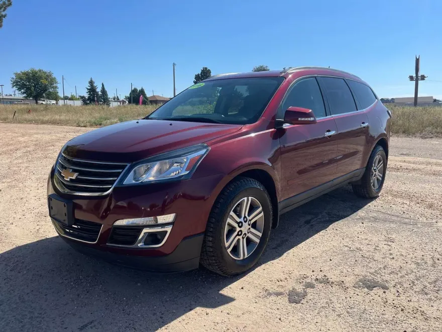 2016 Chevrolet Traverse 1LT photo 1