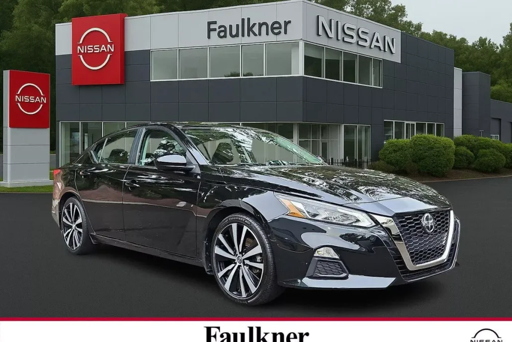 2020 Nissan Altima 2.5 SR photo 1