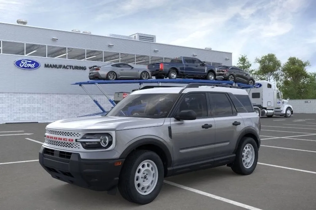 2025 Ford Bronco Sport Heritage photo 1