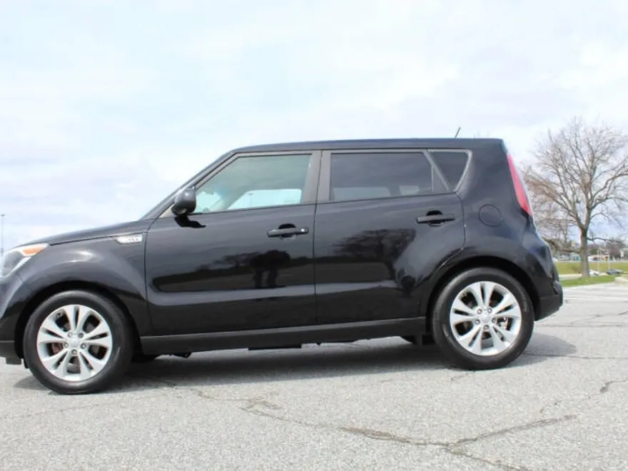2016 Kia Soul Plus photo 1