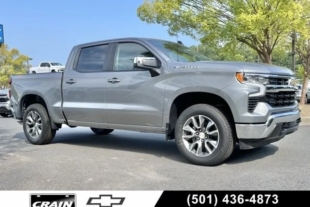 2025 Chevrolet Silverado 1500 LT photo 1