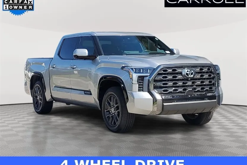 2023 Toyota Tundra Platinum photo 1