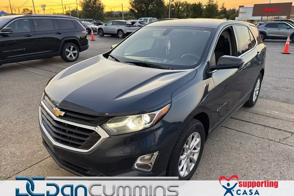 2018 Chevrolet Equinox LT photo 1