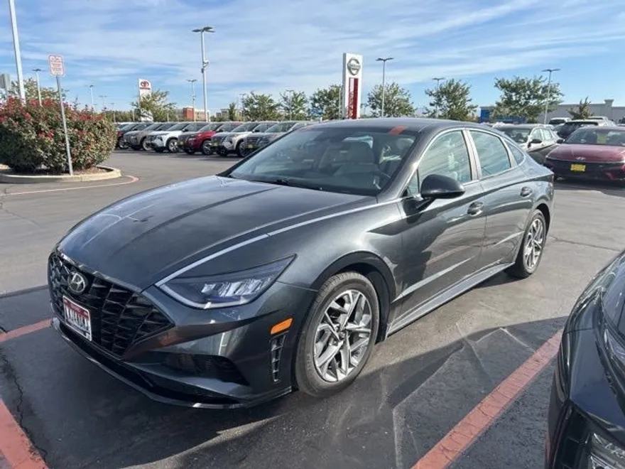 2023 Hyundai Sonata SEL photo 1