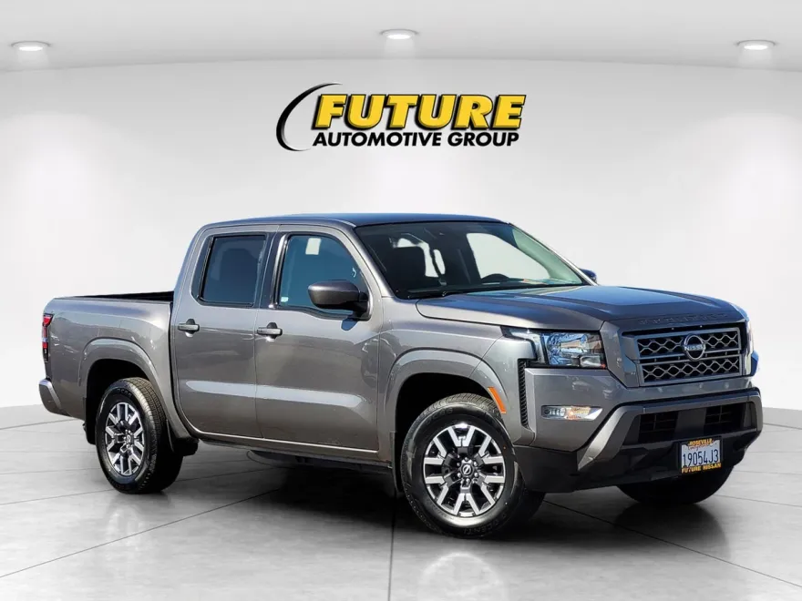 2022 Nissan Frontier SV photo 1