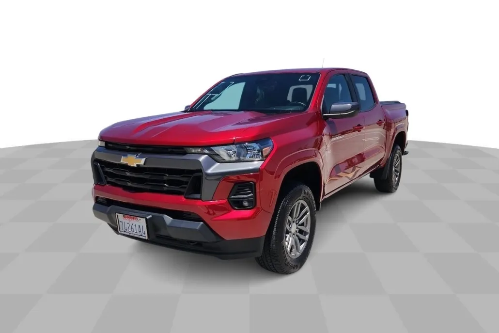 2023 Chevrolet Colorado LT photo 1