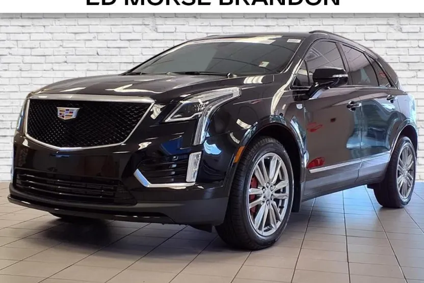 2023 Cadillac XT5 Sport photo 1