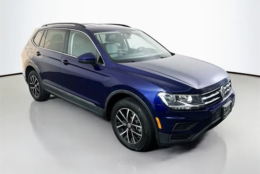 2021 Volkswagen Tiguan SE photo 1