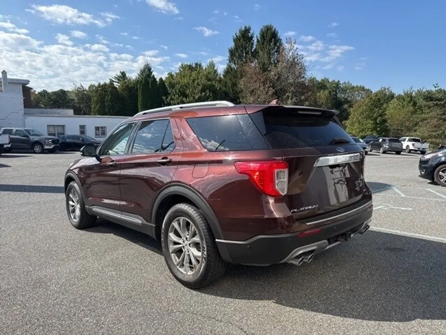 2020 Ford Explorer Platinum photo 1
