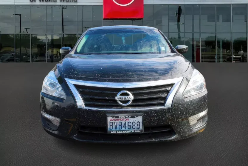 2013 Nissan Altima 2.5 SV photo 1