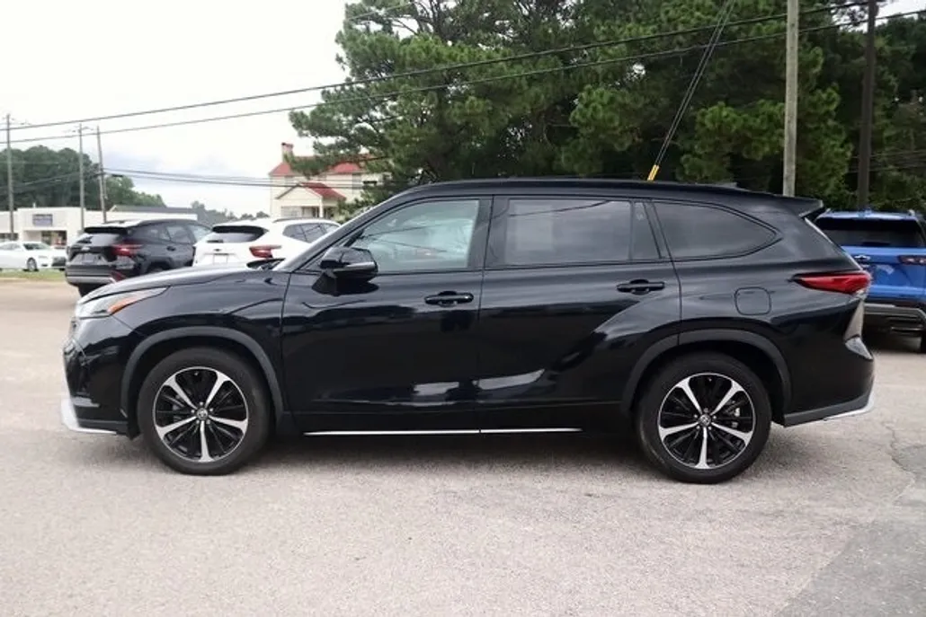 2021 Toyota Highlander XSE photo 1