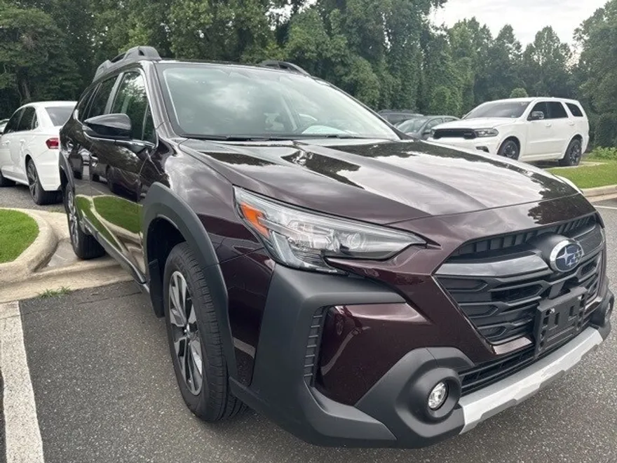 2025 Subaru Outback Limited photo 1
