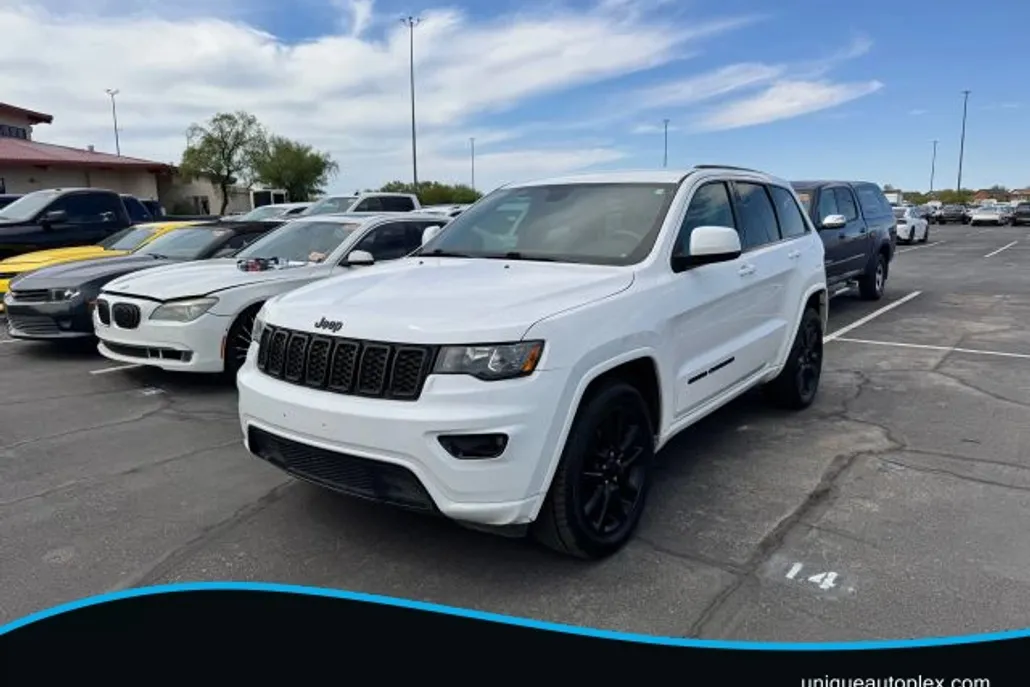 2018 Jeep Grand Cherokee Altitude Sport photo 1