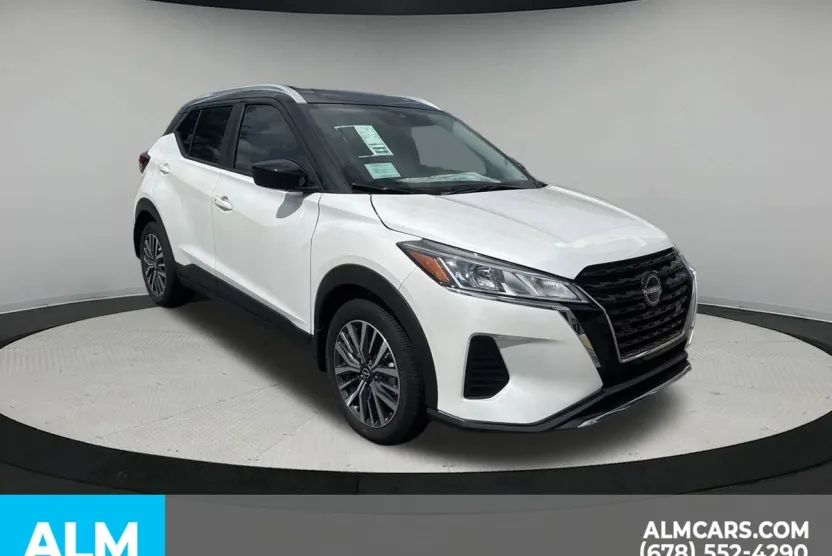 2024 Nissan Kicks SV photo 1