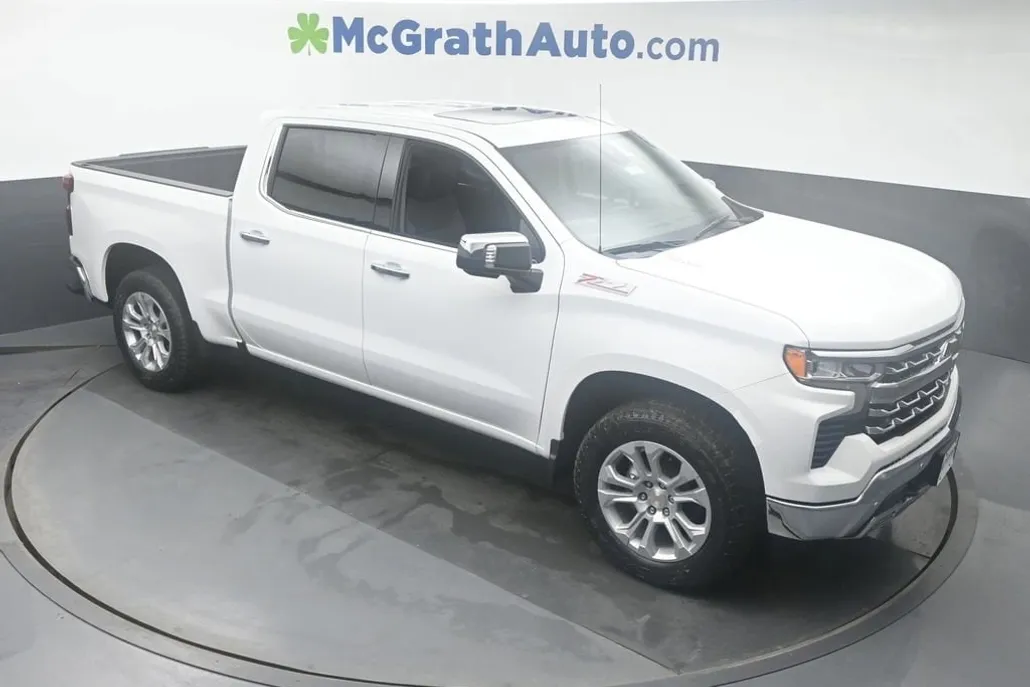 2026 Chevrolet Silverado 1500 LTZ photo 1