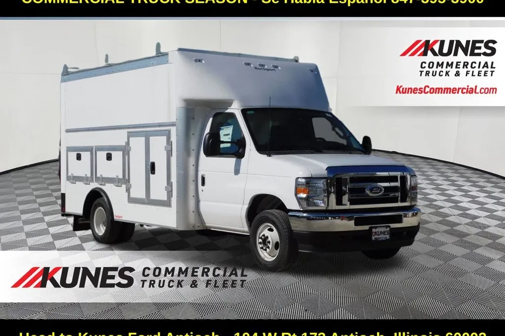 2025 Ford E-350 Base photo 1
