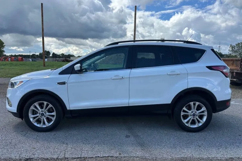 2018 Ford Escape SE photo 1