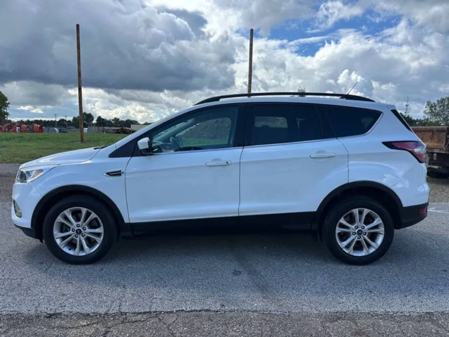 2018 Ford Escape SE photo 1